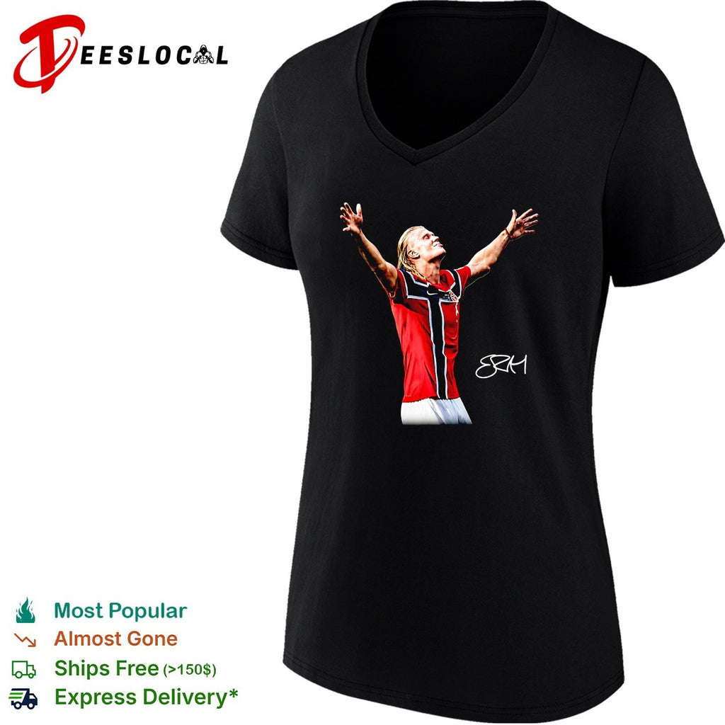 Erling Haaland Norway jersey raising arms shirt
