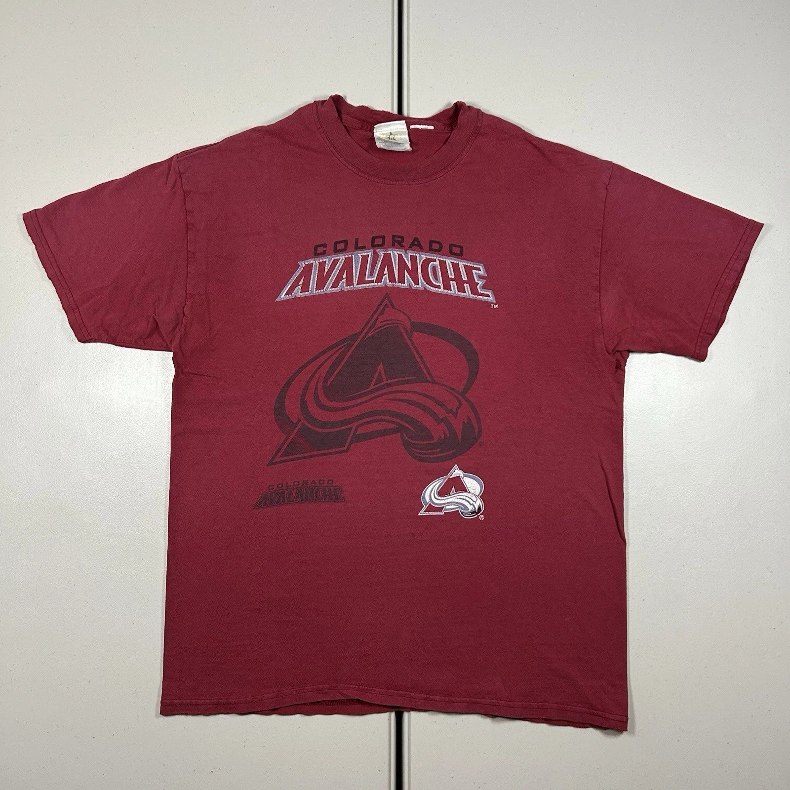 Vintage Colorado Avalanche Hockey Team Graphic Shirt Men's Size Large Red y2k